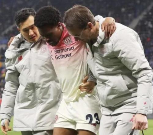 中国速滑选,手金文靓在,卡尔加里世,ued,UED,UED体育入口,UED官网,UED体育APP下载