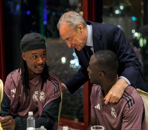 巴蒂,岁重返佛罗,伦萨战场,ued,UED,UED体育入口,UED官网,UED体育APP下载